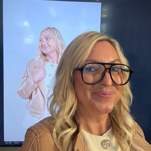 Meet your Posher, Amy